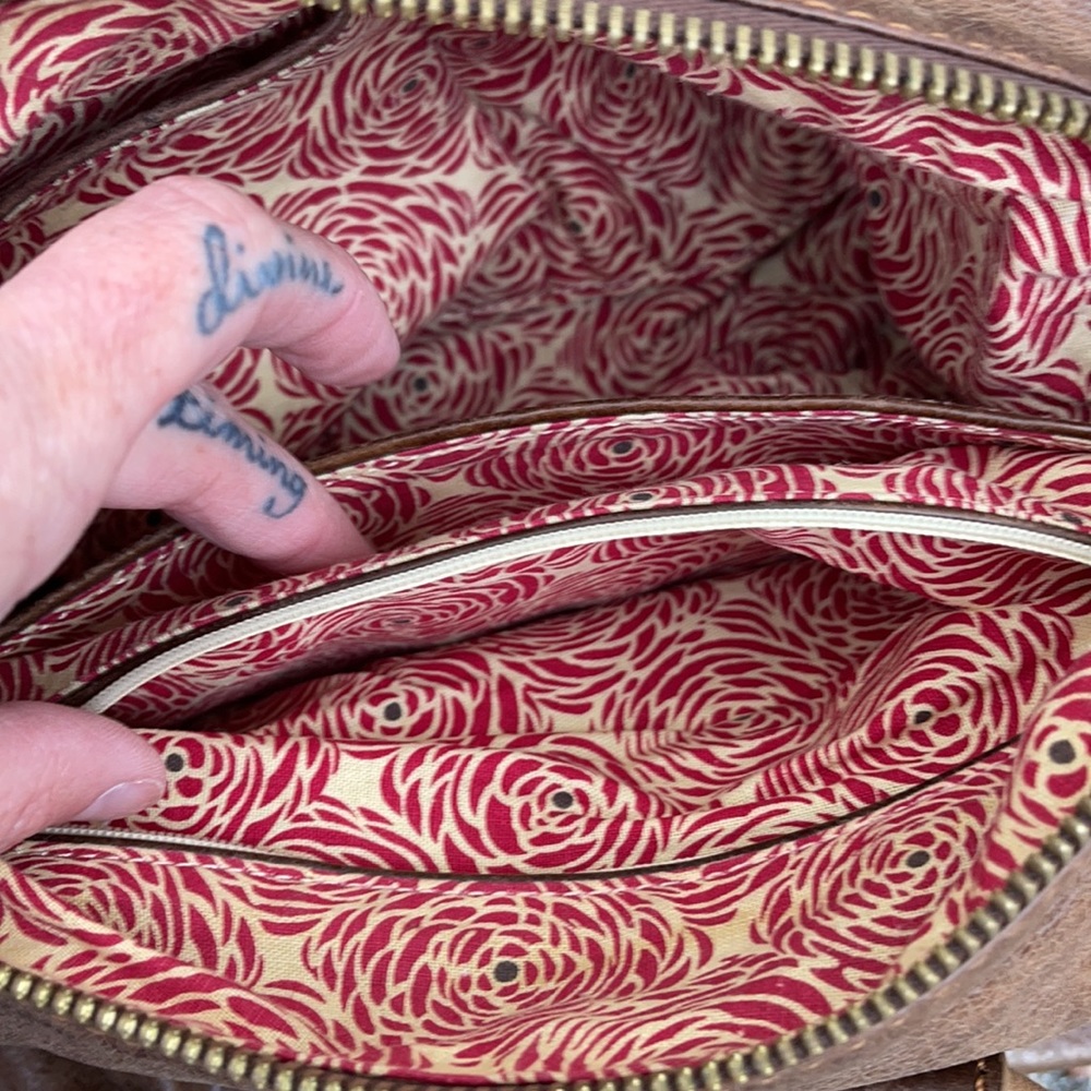 ❗️SOLD❗️HOBO INTERNATIONAL- BROWN LEATHER PURSE - Picture 12 of 13